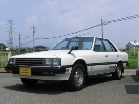 日産 スカイライン 中古車なら格安中古車検索 オートサークル